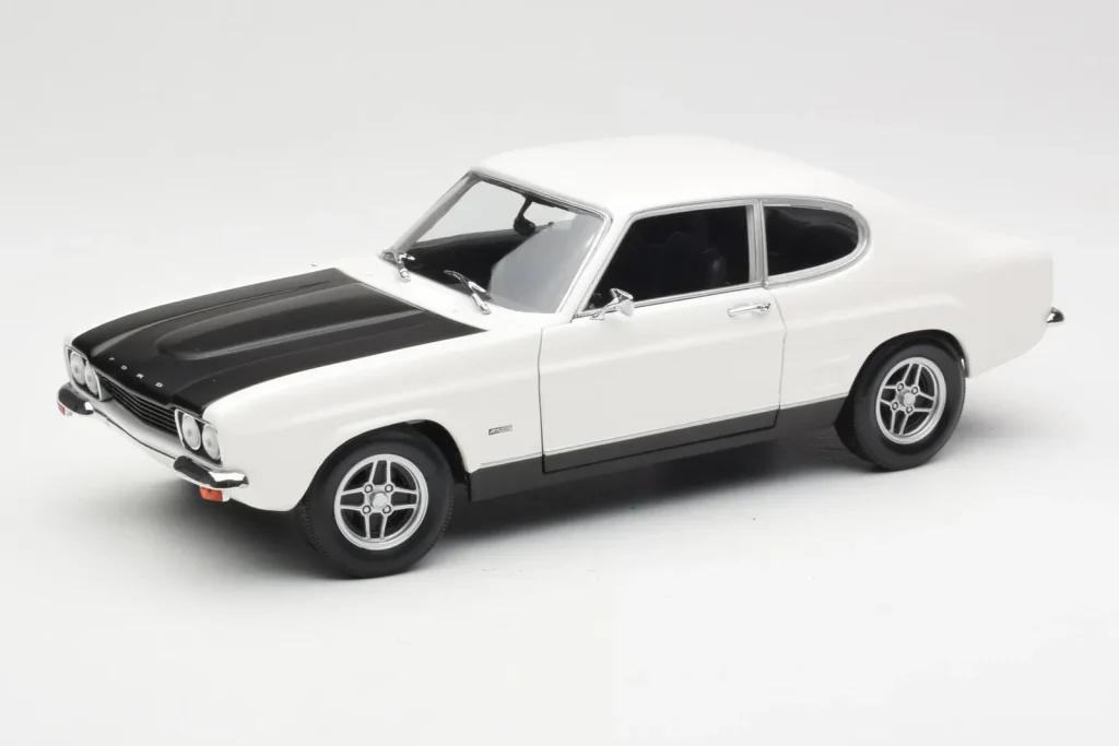 โมเดลรถ 1:18 Ford Capri Mk1 RS 2600 White Black Minichamps (มือสอง)