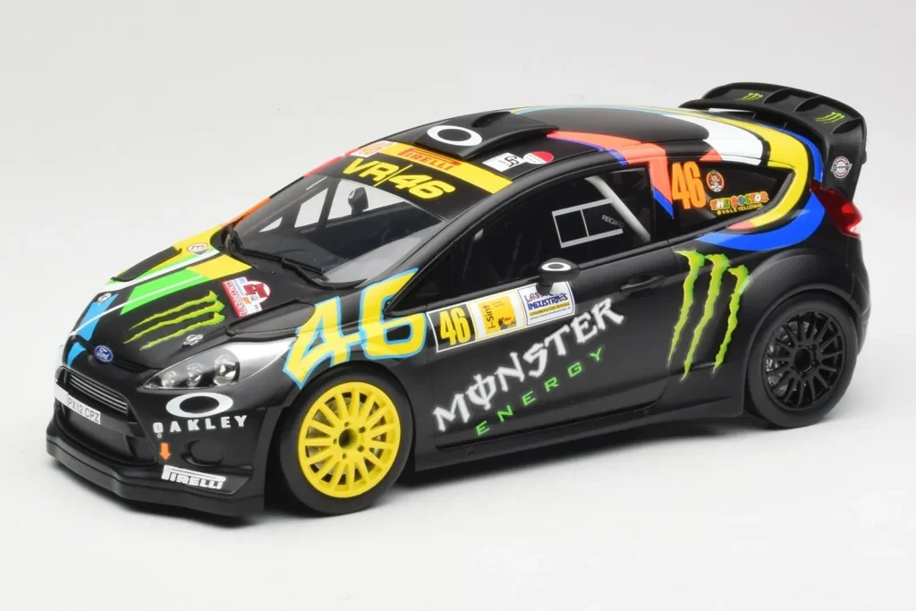 โมเดลรถ 1:18 Ford Fiesta RS WRC #46 V. Rossi / C. Cassina Winners Monza Rally Show ปี 2012 Minichamps (มือสอง)