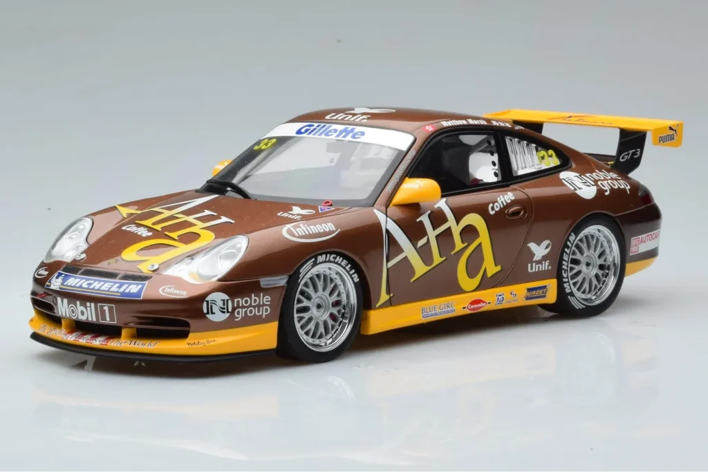 Model 1:18 Porsche 911 996 GT3 Cup M. Marsh Carrera Cup Asia Winner year 2004 AUTOart