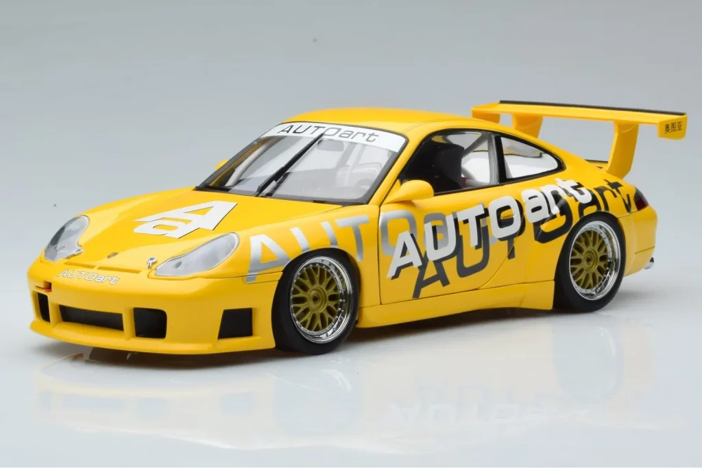 车型 1:18 Porsche 911 996 GT3 Cup Livery AUTOart