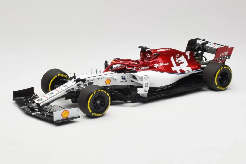 Model 1:18 Alfa Romeo Racing C38 #7 K. Raikkonen F1 year 2019 Minichamps