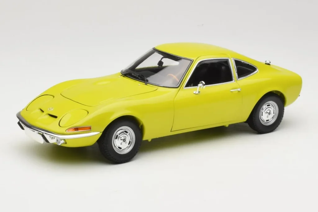 车型 1:18 Opel GT 黄色 Minichamps