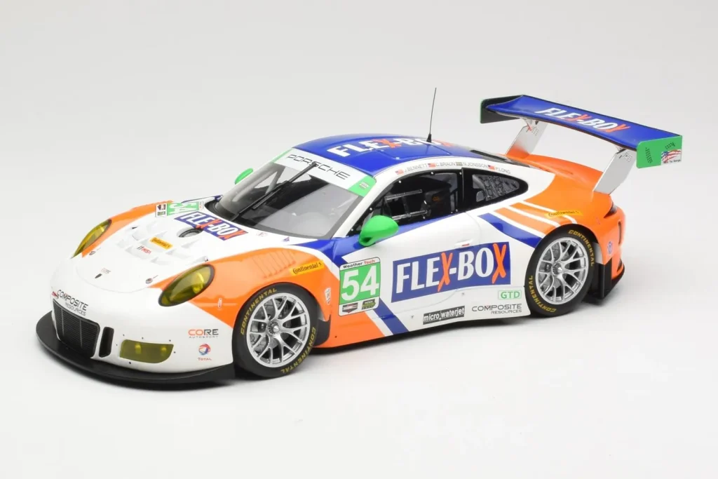 车型 1:18 Porsche 911 991.1 GT3 R Core Autosport #54 J. Bennett / C. Braun / P. Long / N. Jonsson 24 Hours of Daytona 年 2017 Minichamps