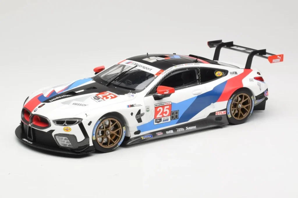 车型 1:18 BMW M8 GTE Team RLL #25 C. De Phillippi / A. Farfus Class Winners 24 Hours of Daytona 年 2019 Minichamps