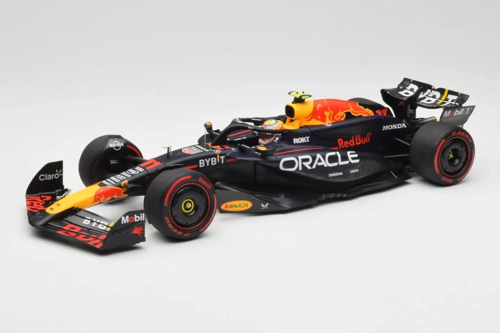 โมเดลรถ 1:18 Red Bull Racing RB20 #11 S. Perez Bahrain GP ปี 2024 Minichamps (มือสอง)