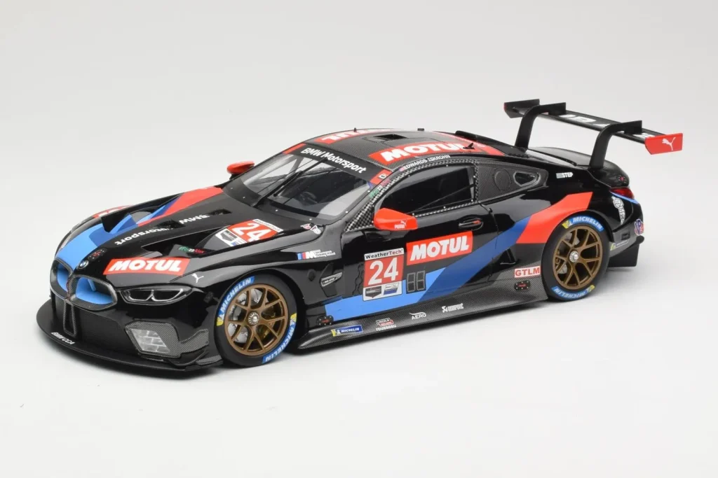 โมเดลรถ 1:18 BMW M8 GTE RLL Racing #24 J. Edwards / J. Krohn IMSA GP Road Atlanta ปี 2020 Minichamps (มือสอง)
