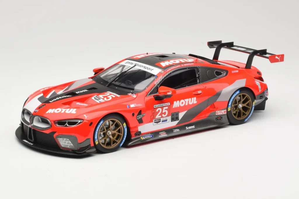 โมเดลรถ 1:18 BMW M8 GTE RLL Racing #25 C. De Phillippi / B. Spengler Class Winners IMSA GP Road Atlanta ปี 2020 Minichamps (มือสอง)