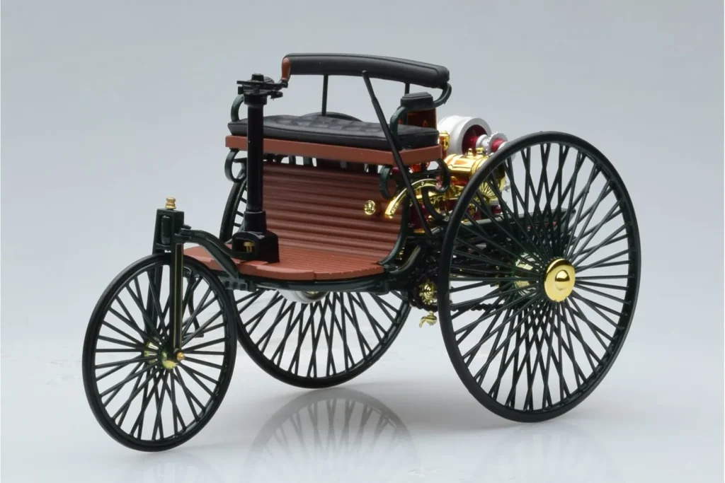 Model 1:18 Mercedes Patent Motorwagen green Norev