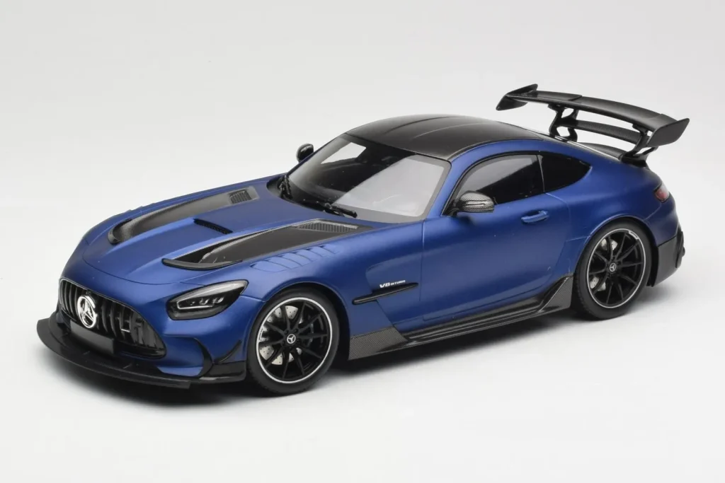 โมเดลรถ 1:18 Mercedes AMG GT C190 Black Series Spectral Blue Magno Minichamps
