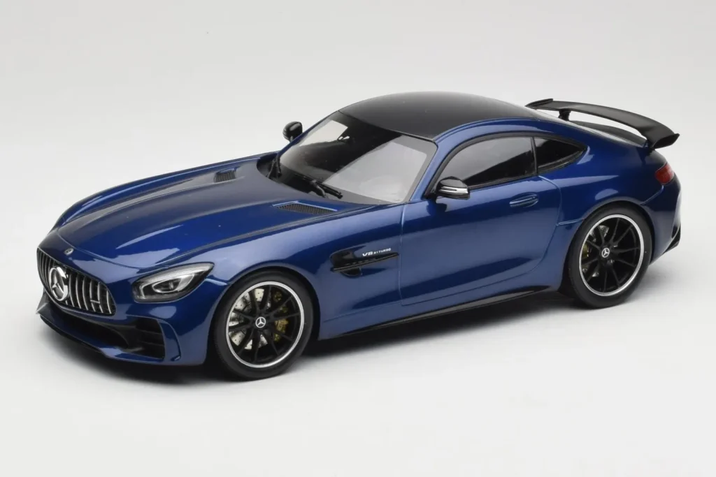 โมเดลรถ 1:18 Mercedes AMG GT R C190 AMG Solarbeam สีเหลืองเมทัลลิก Minichamps (มือสอง)