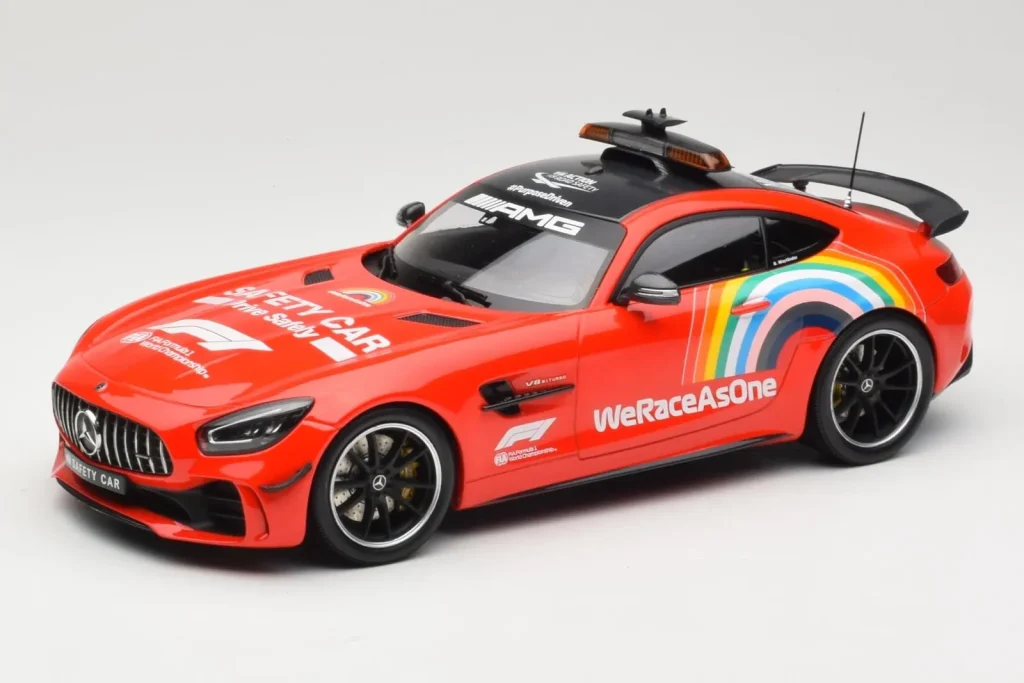 โมเดลรถ 1:18 Mercedes AMG GT R C190 Safety Car F1 Mugello GP ปี 2020 Minichamps (มือสอง)