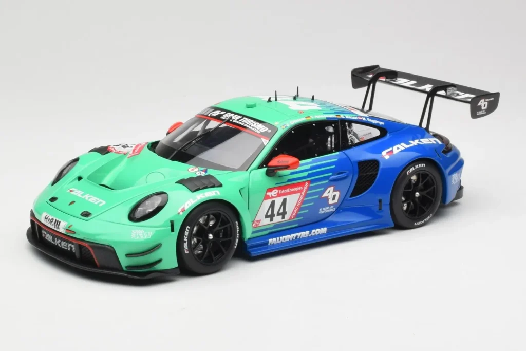 车型 1:18 Porsche 911 992 GT3 R Falken #44 D. Eriksson / T. Heinemann 24 Hours of Nurburgring 年 2023 Minichamps