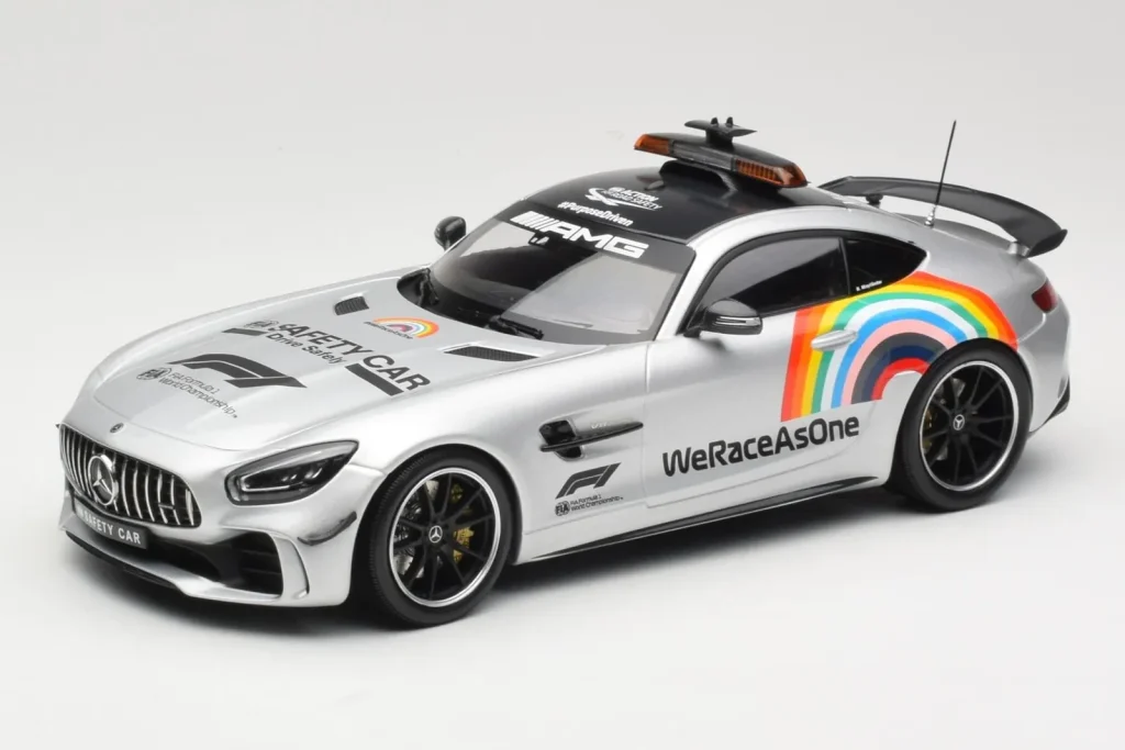 โมเดลรถ 1:18 Mercedes AMG GT R C190 Safety Car F1 ปี 2020 Minichamps (มือสอง)