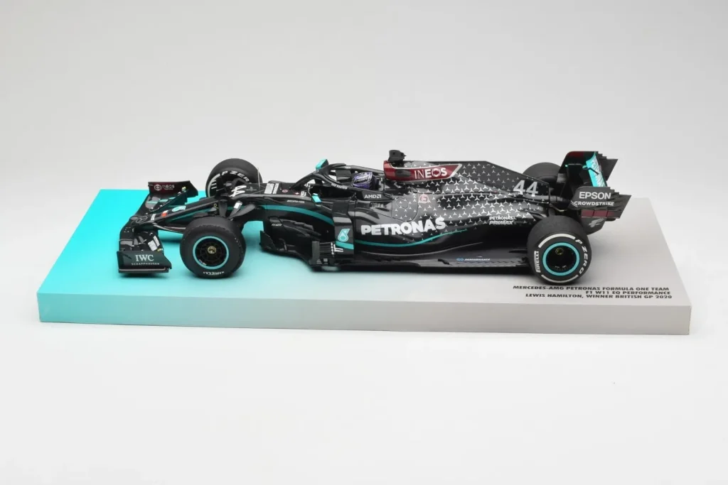 Model 1:18 Mercedes AMG Petronas W11 #44 L. Hamilton Winner British GP year 2020 Minichamps