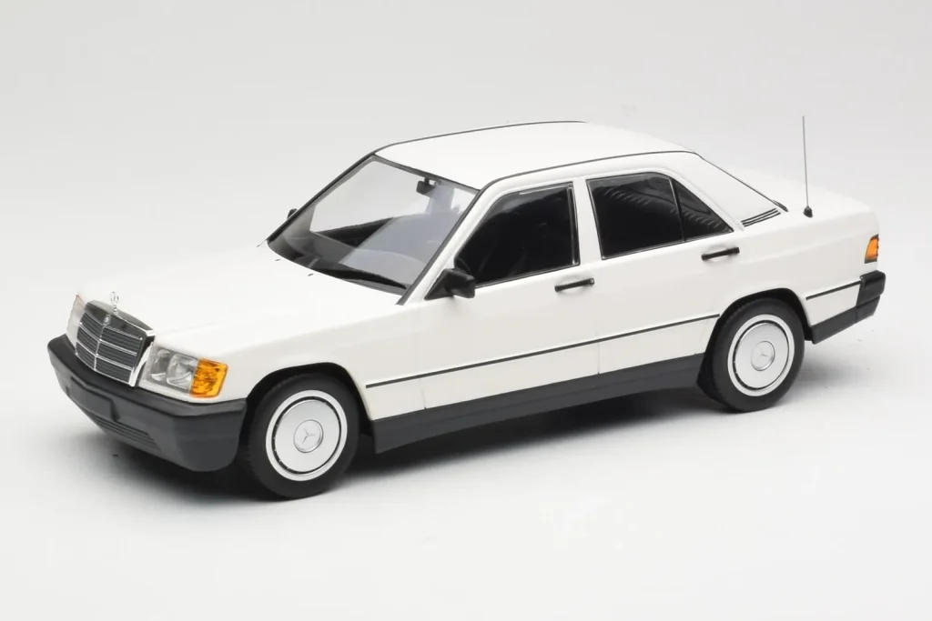 Model 1:18 Mercedes 190E W201 white Minichamps