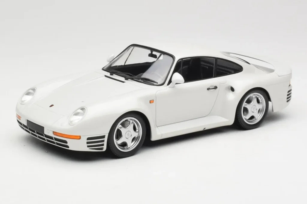 โมเดลรถ 1:18 Porsche 959 สีขาวเมทัลลิก Minichamps (มือสอง)