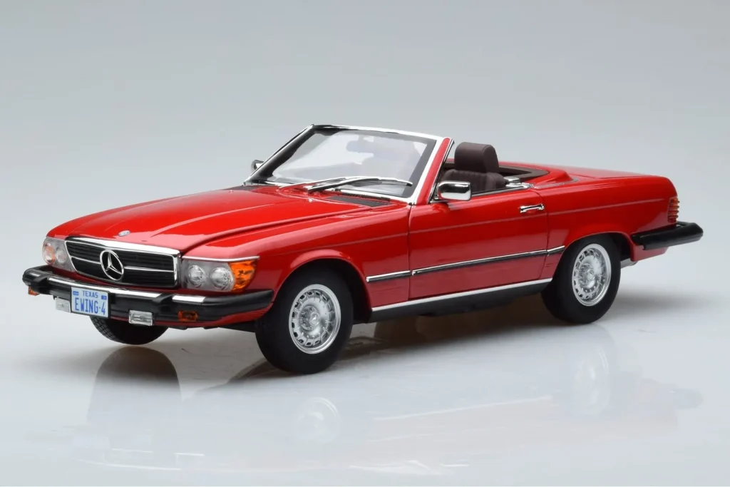 车型 1:18 Mercedes 450 SL R107 US Version 红色 Norev