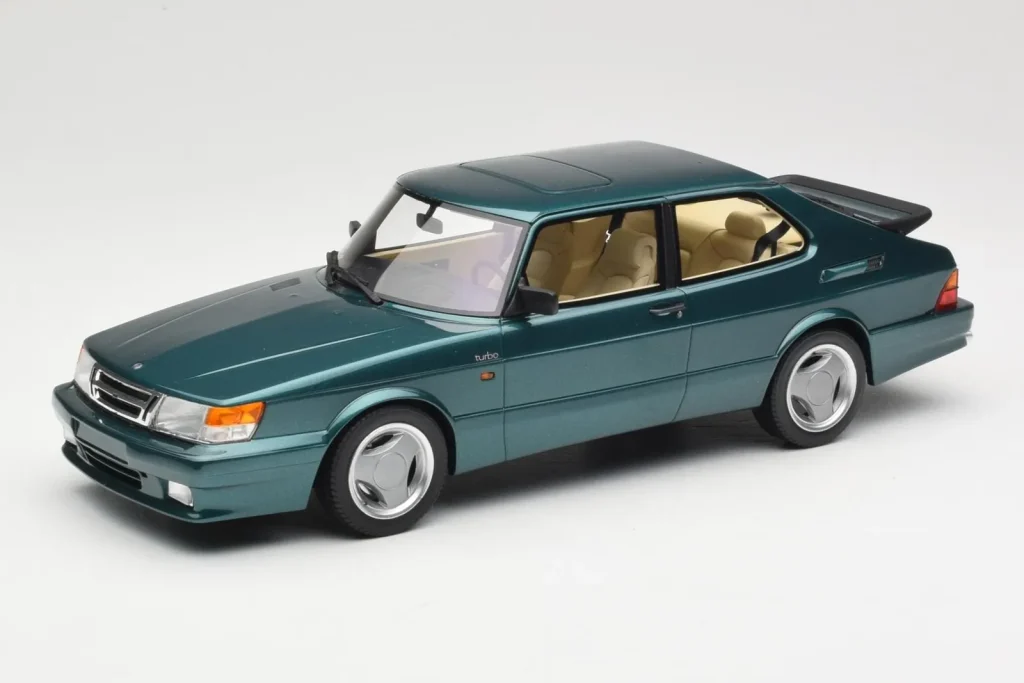โมเดลรถ 1:18 Saab 900 Turbo T16 Airflow Eucalyptus สีเขียว DNA