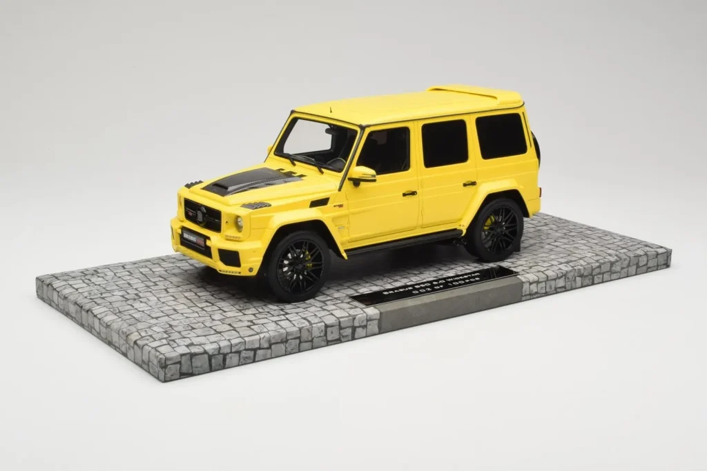 Model 1:18 Mercedes Brabus 850 6.0 Widestar G63 W463 Electric Beam yellow Minichamps