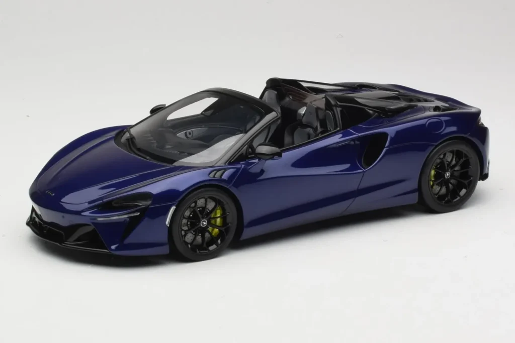 โมเดลรถ 1:18 McLaren Artura Spider สีม่วง GT Spirit