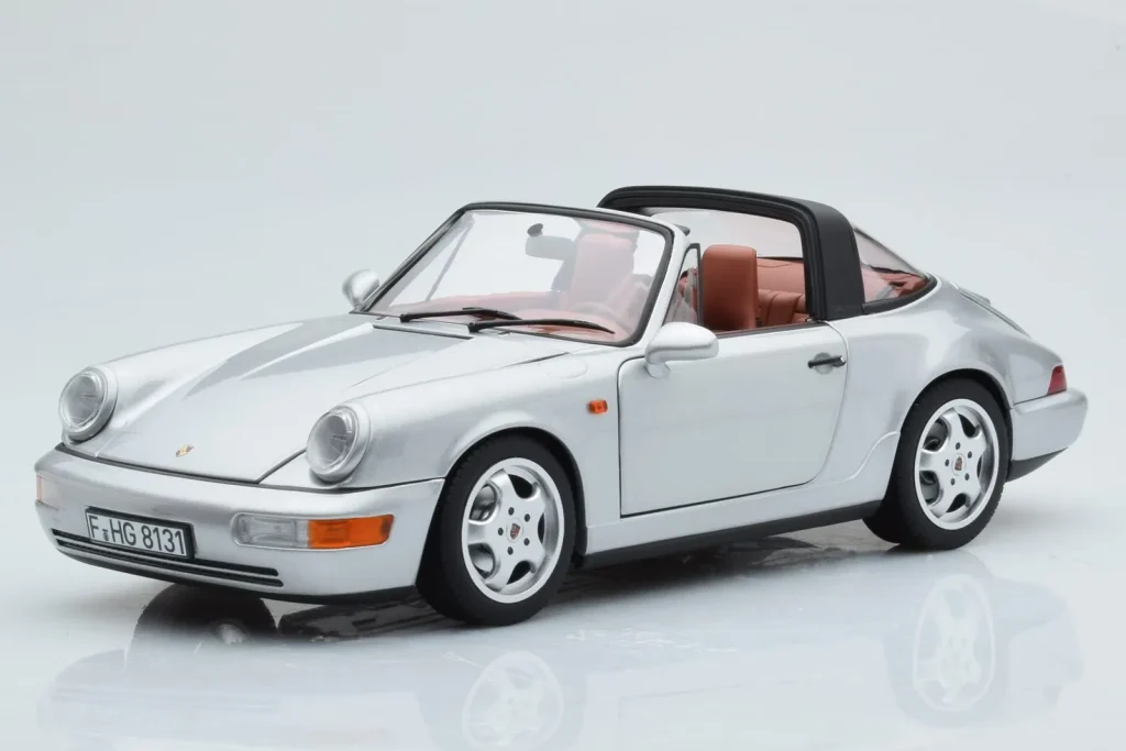 โมเดลรถ 1:18 Porsche 911 964 Carrera 4 Targa Polar สีเงิน Norev