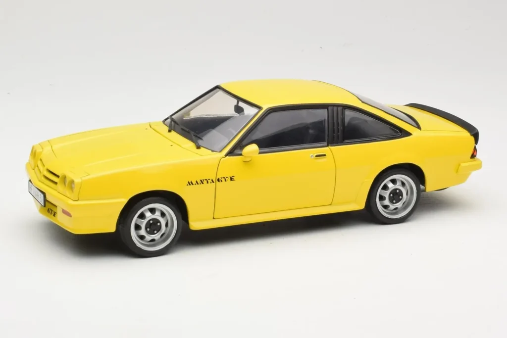 车型 1:18 Opel Manta B GT/E 黄色 Revell