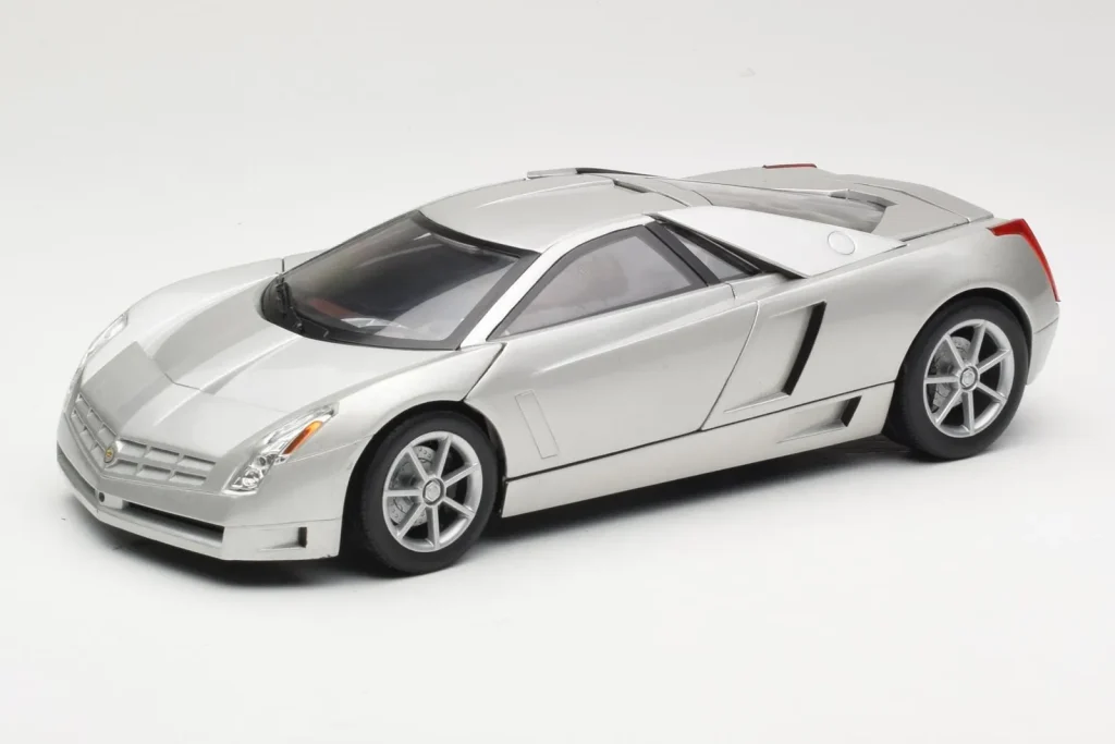 车型 1:18 Cadillac Cien 银色 Hot Wheels