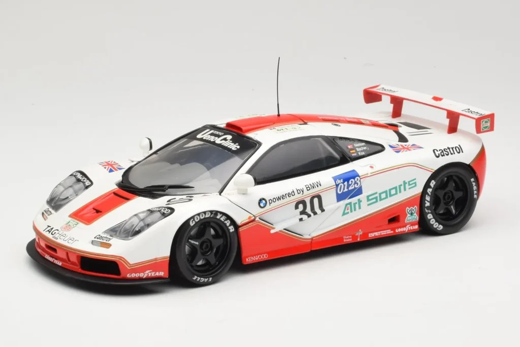 车型 1:18 McLaren F1 GTR GT1 #30 West Competition J. Nielsen 年 1996 UT Models