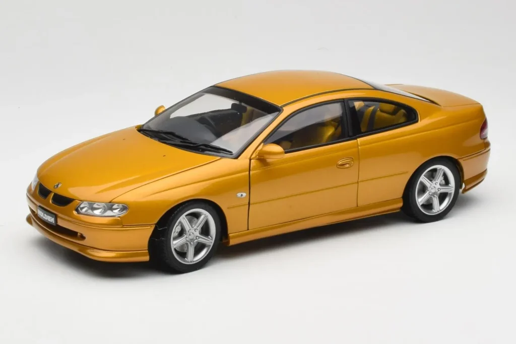 โมเดลรถ 1:18 Holden Coupe 60 Concept สีทองเมทัลลิก AUTOart (มือสอง)