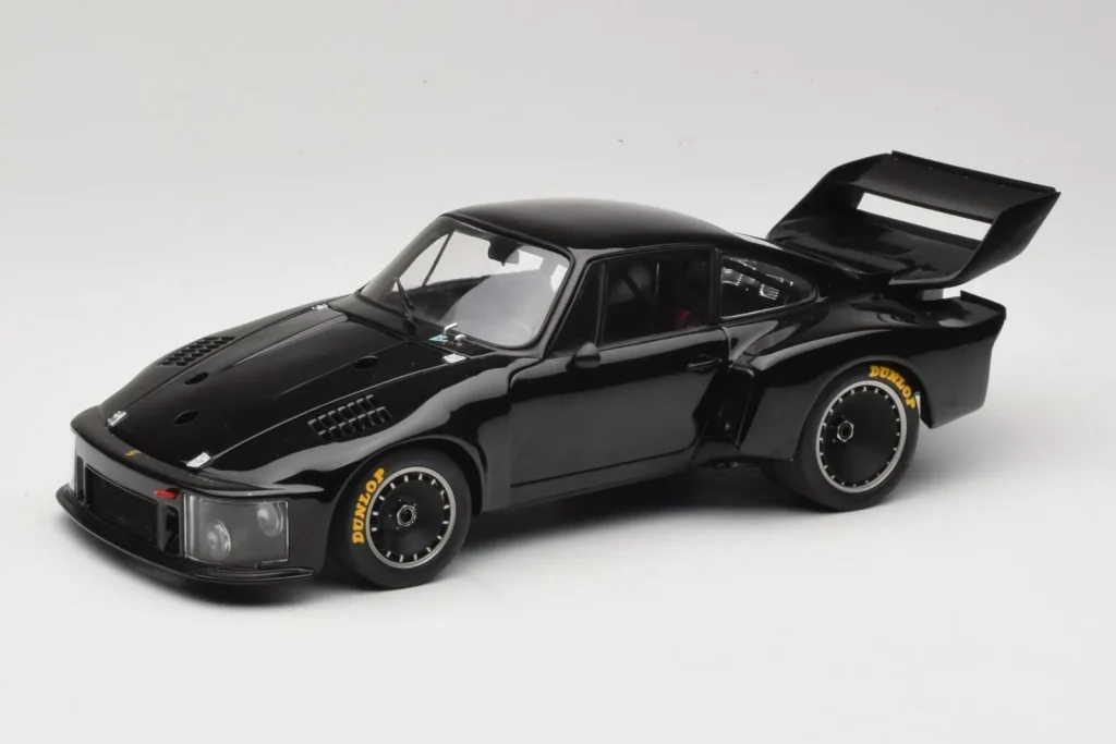 车型 1:18 Porsche 935 Turbo Group 5 年 1976 Exoto
