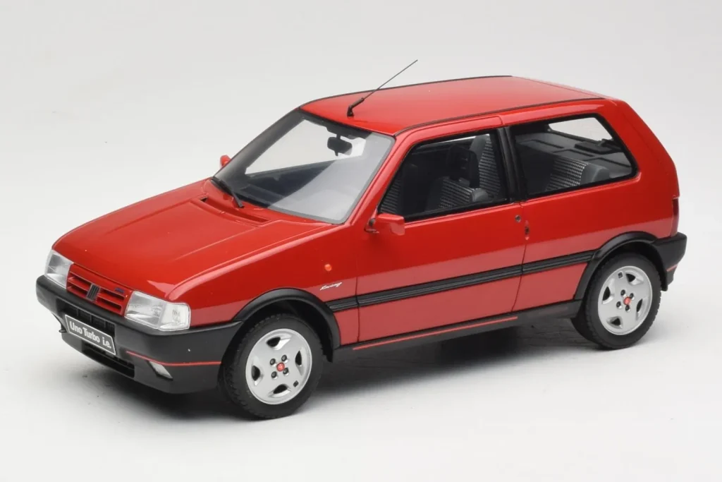 โมเดลรถ 1:18 Fiat Uno Turbo IE Rosso Racing Otto