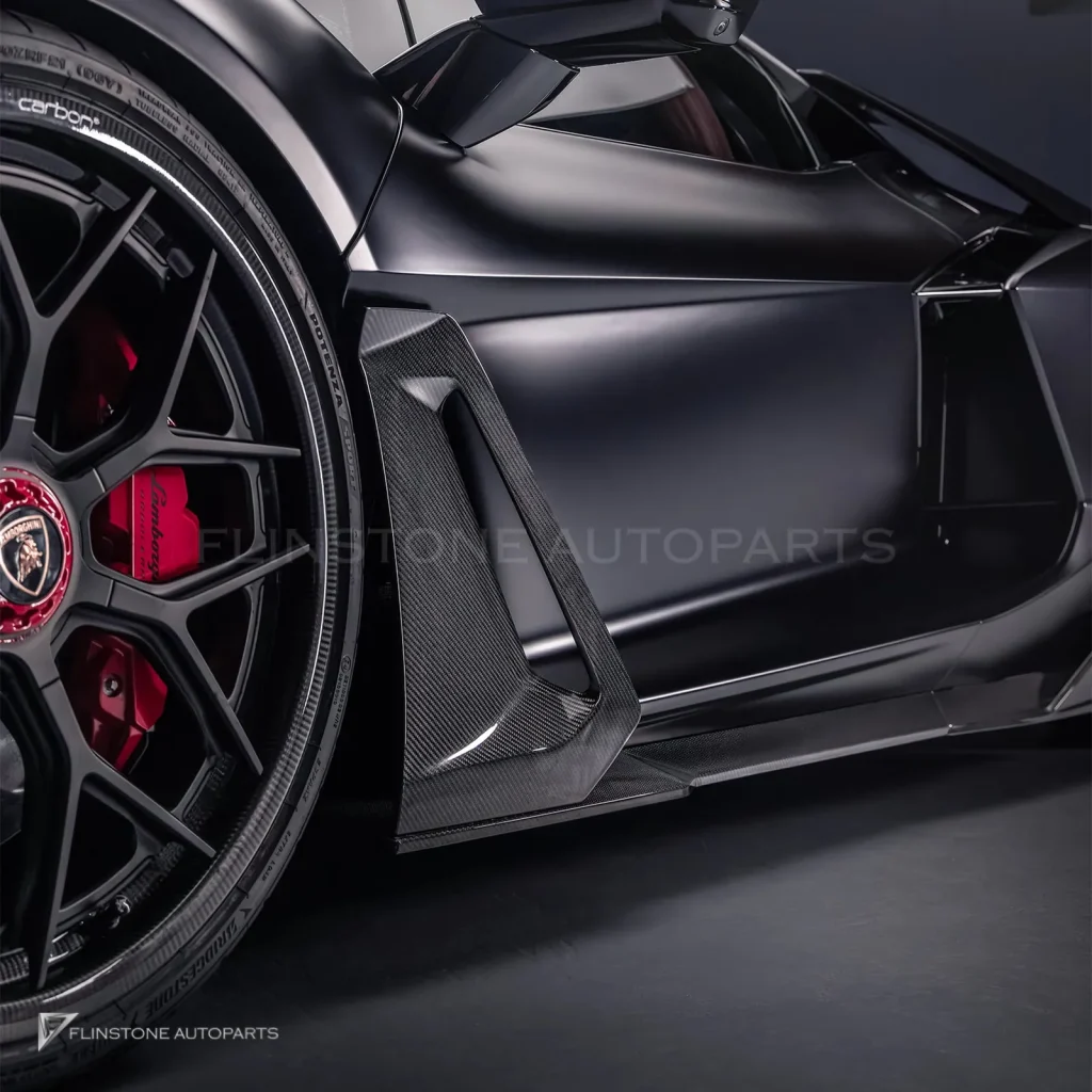 ครีบข้างประตูคาร์บอนไฟเบอร์ Lamborghini Revuelto RYFT