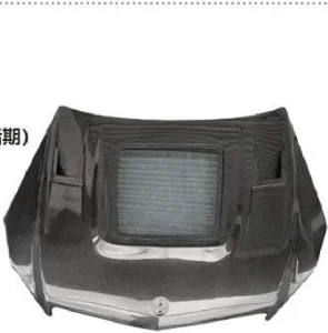 ฝากระโปรงหน้า Carbon Fiber Benz C Class W204 รุ่นหลัง ฝาโชว์เครื่อง ช่องกระจกใส สำหรับตัว C63 แท้