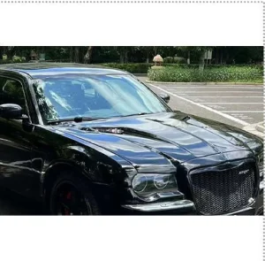 ฝากระโปรงหน้า Carbon Fiber Chrysler 300C
