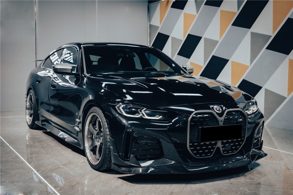 สเกิร์ตข้าง Autoclave Carbon Fiber BMW i4 G26 ทรง DarwinPRO (AM)