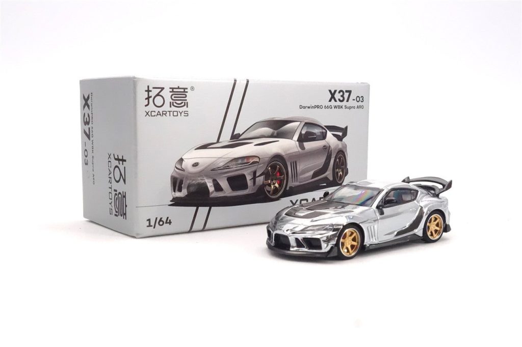 โมเดลรถ Diecast 1:64 Toyota GR Supra A90 A91 ชุด BKSSII สีเงิน ลาย Teckwrap