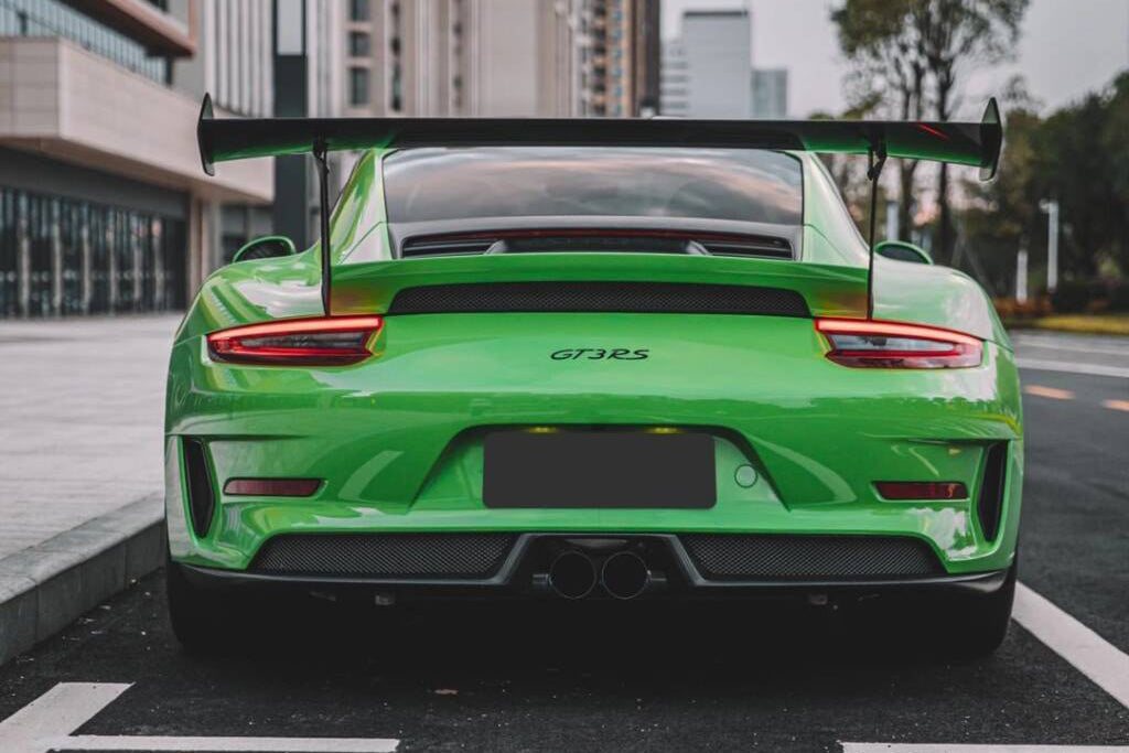 ลิ้นหน้า Autoclave Carbon Fiber PORSCHE 911 991.2 GT3 ทรง DarwinPRO 2015-2019
