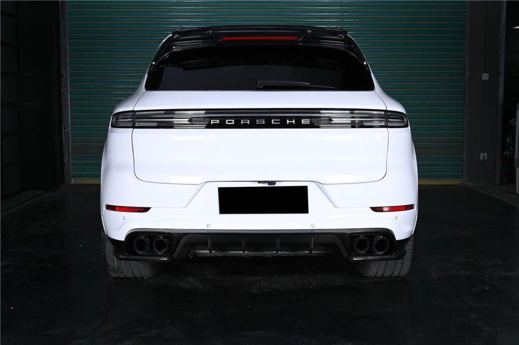 ดิฟฟิวเซอร์ท้าย Autoclave Carbon Fiber PORSCHE Cayenne 9Y0.1 ทรง Carbonado