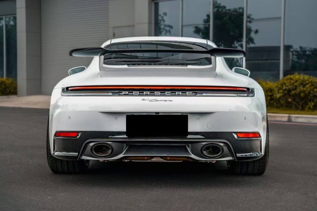 ลิ้นหน้า PORSCHE 911 992.2 ทรง DarwinPRO (Cabriolet OE)