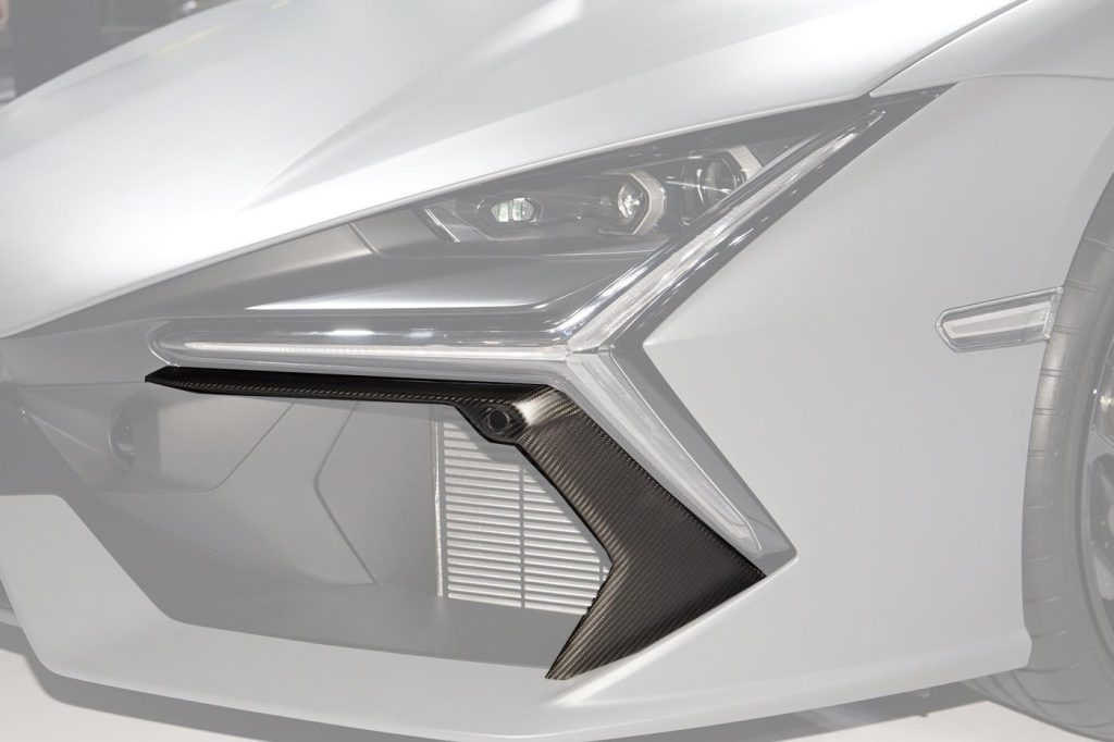 กันชนหน้า Autoclave Carbon Fiber LAMBORGHINI Revuelto ทรง DarwinPRO (Revuelto OE)