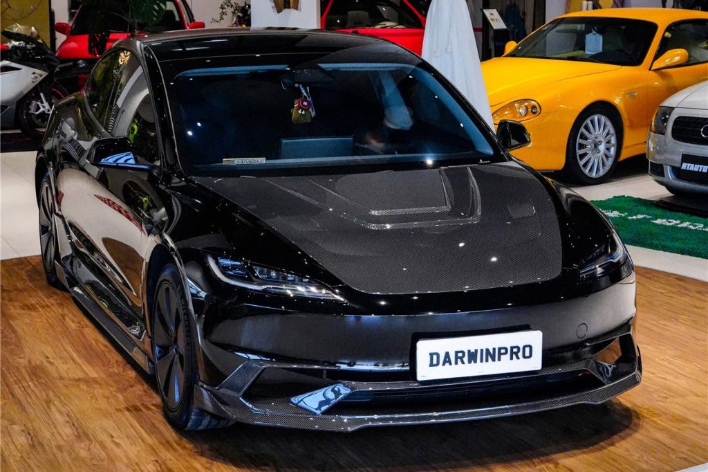 ฝากระโปรงหน้า Carbon Fiber Tesla Model 3 Highland ทรง DarwinPRO (IMP)