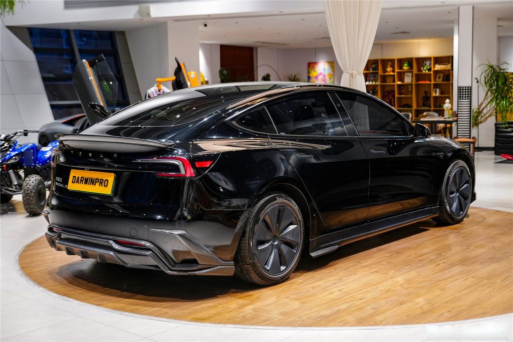 ดิฟฟิวเซอร์ท้าย Carbon Fiber Tesla Model 3 Highland ทรง DarwinPRO (IMP)