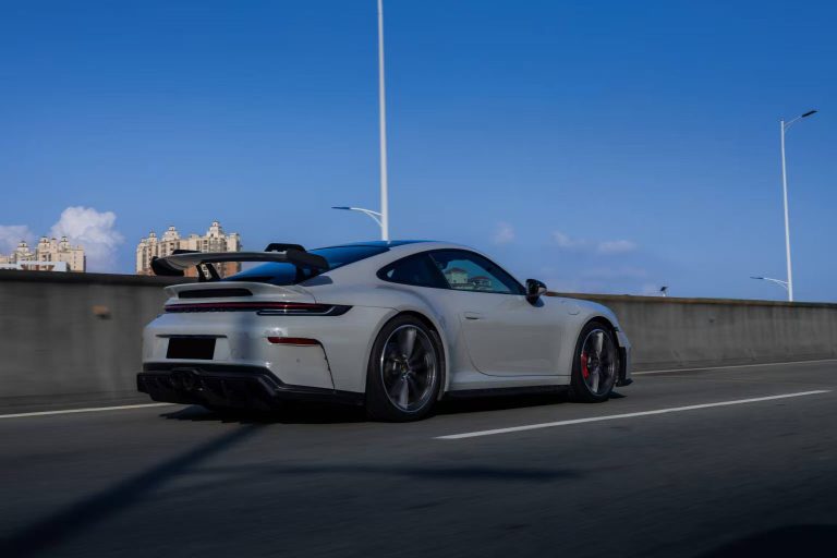 กันชนหลัง PORSCHE 911 992.1 ทรง DarwinPRO (Facelift GT3)
