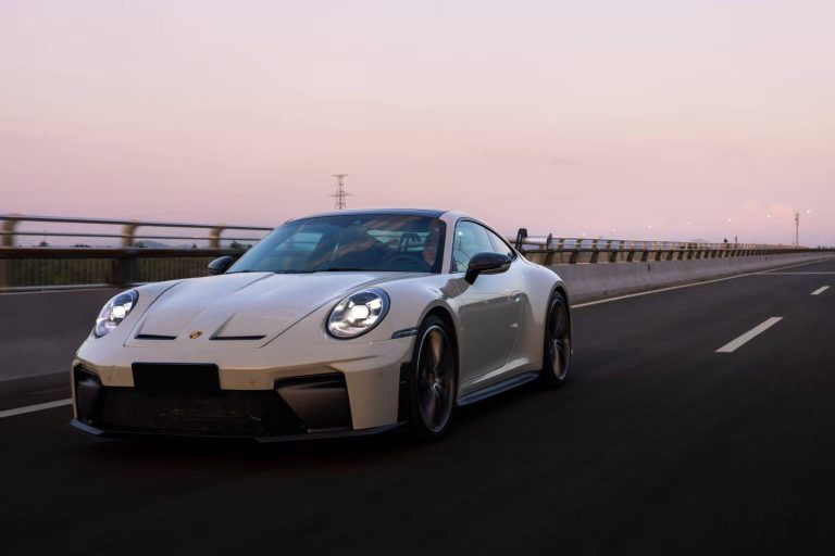 กันชนหน้า PORSCHE 911 992.1 ทรง DarwinPRO (Facelift GT3)