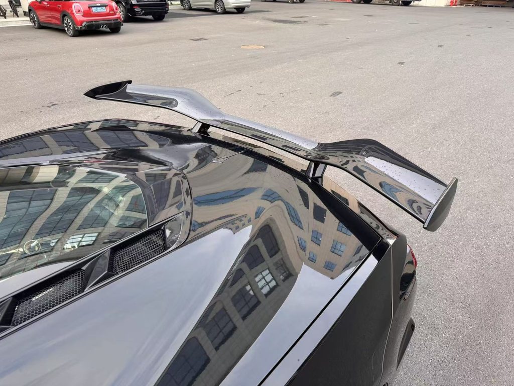 สปอยเลอร์ท้าย Autoclave Carbon Fiber Chevrolet Corvette C8 Z06