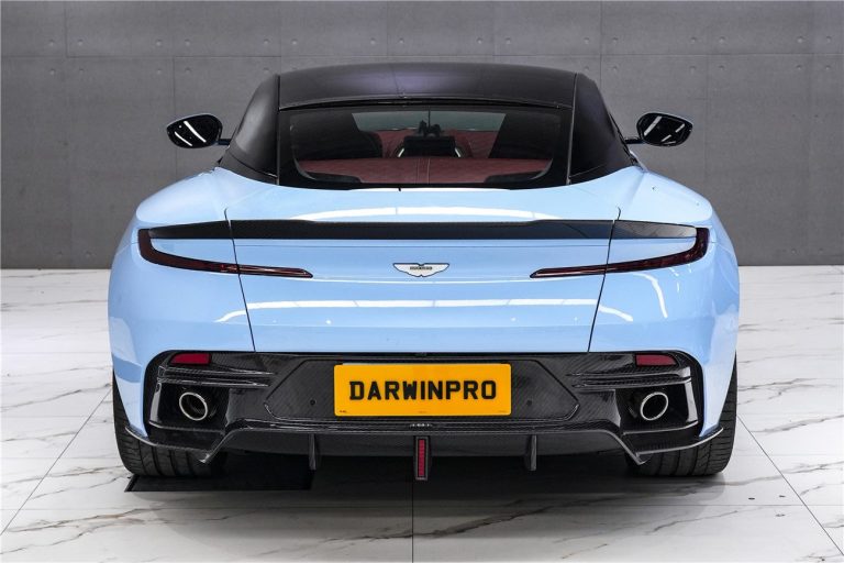 กันชนหลัง Carbon Fiber Aston Martin DB11 ทรง DarwinPRO