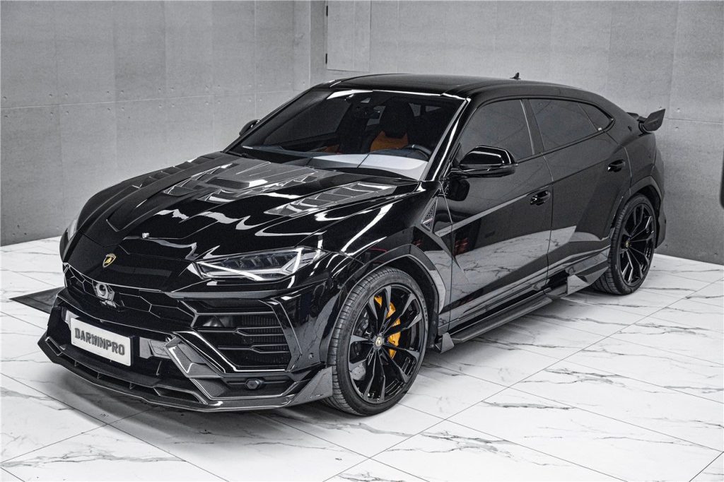 ชุดแต่งรอบคัน Carbon Fiber LAMBORGHINI Urus ทรง DarwinPRO #2