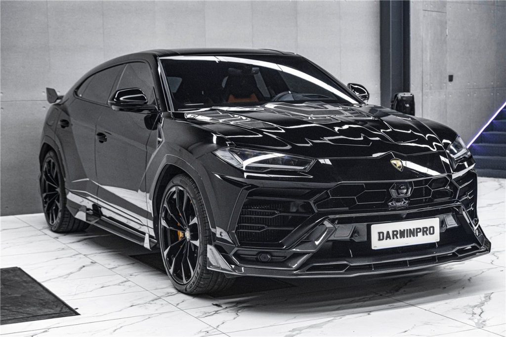 ลิ้นหน้า Carbon Fiber LAMBORGHINI Urus ทรง DarwinPRO