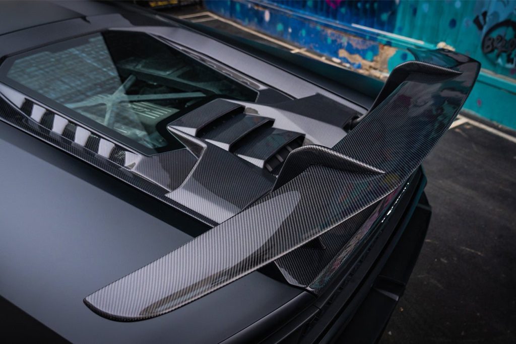 สปอยเลอร์ท้าย Carbon Fiber LAMBORGHINI Huracan EVO (Tecnica Performante)