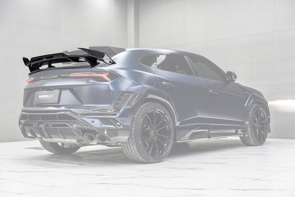 สปอยเลอร์ท้าย Carbon Fiber LAMBORGHINI Urus ทรง DarwinPRO #2